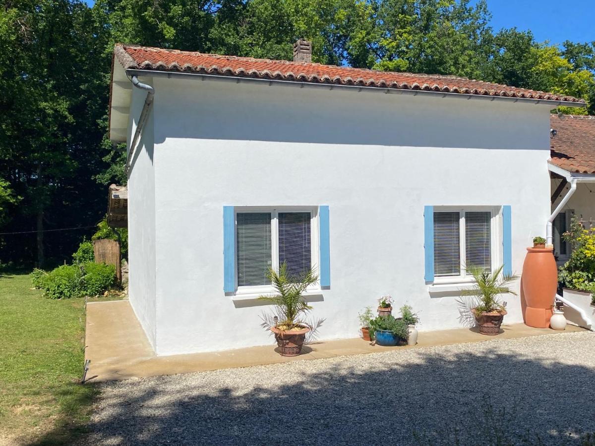 Gite Les Justices Edon Exteriér fotografie